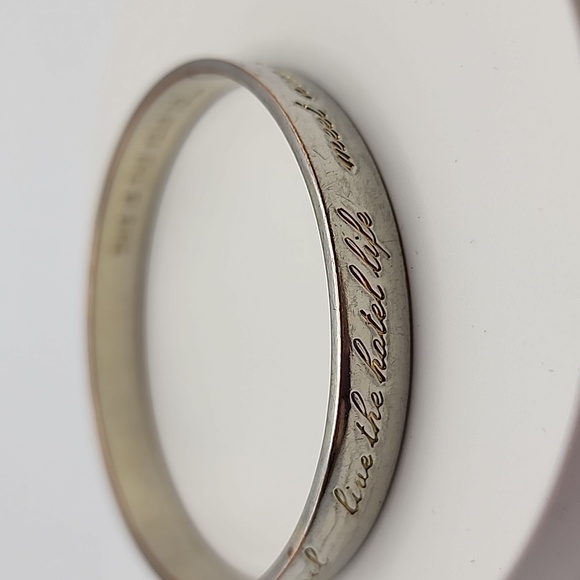 Kate Spade Approx 9 Inch Silver‎ Tone Bangle Bracelet "This Is The Year To..." - Picture 4 of 8